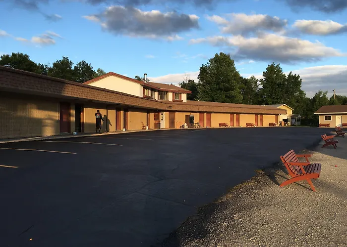 Tarragon Motel