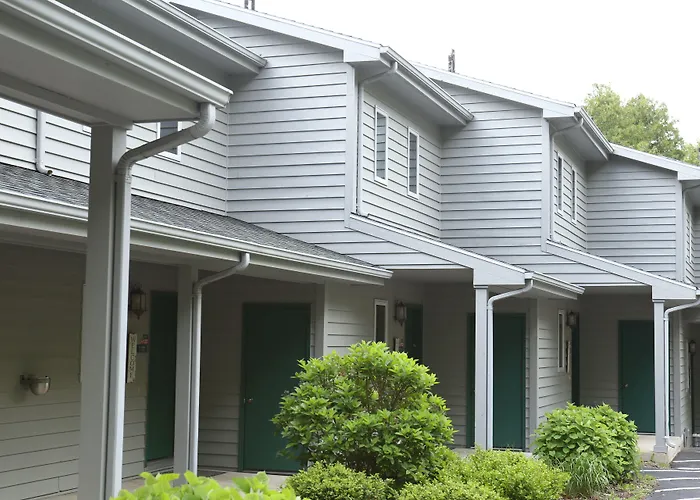 Evergreen Hill Condominiums
