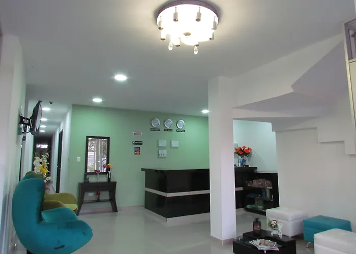 Hotel Diamonds