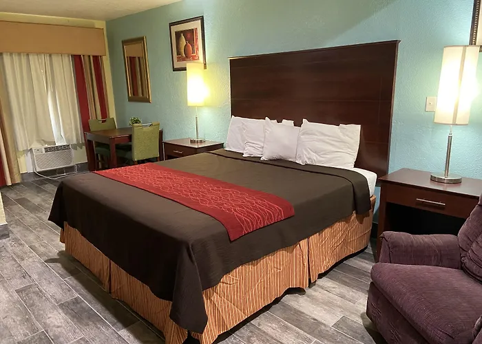 Delux Inn