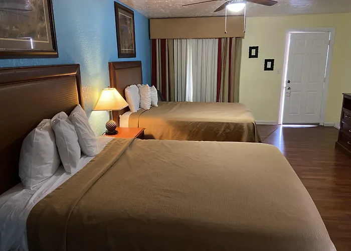 Delux Inn