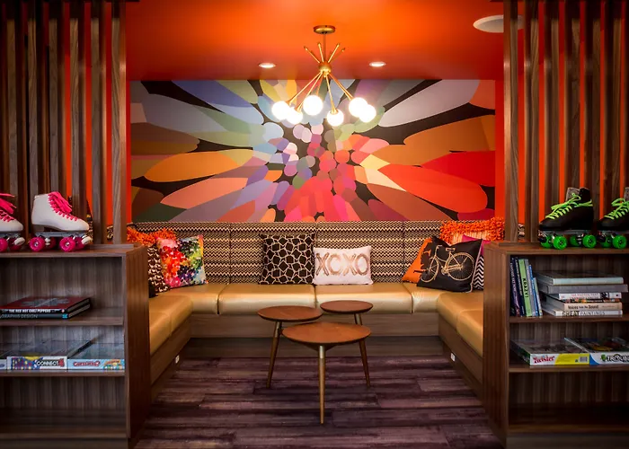 Hotel Zed Kelowna