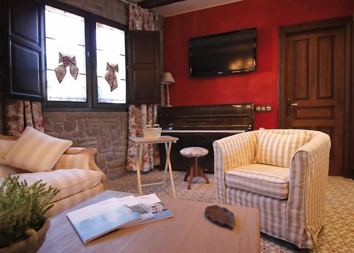 Hotel Rural La Tenada