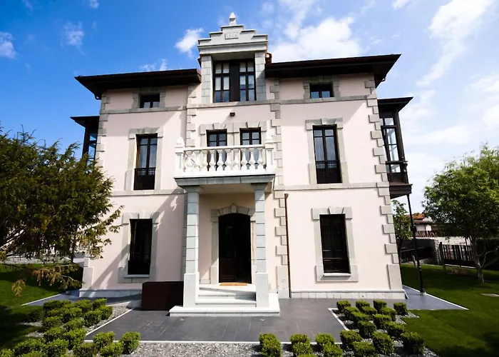 Hotel Villa Marrón