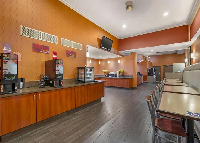 Best Western Plus Stovall'S Inn