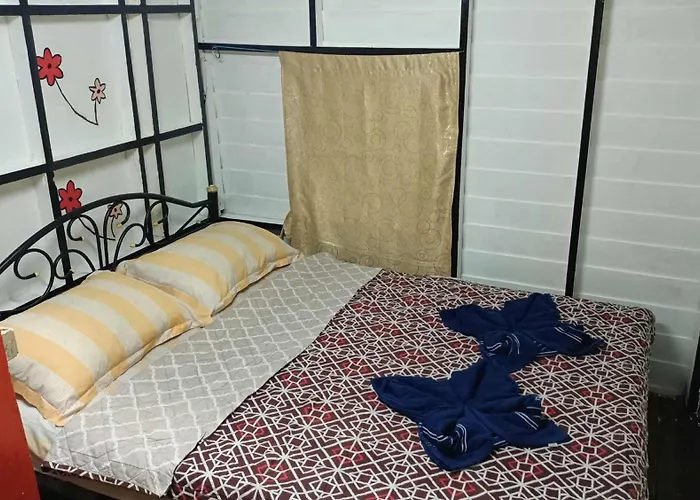 New Phiman Riverview Guesthouse