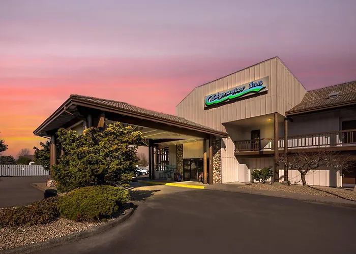 Edgewater Inn And Suites, An Ascend Collection Hotel