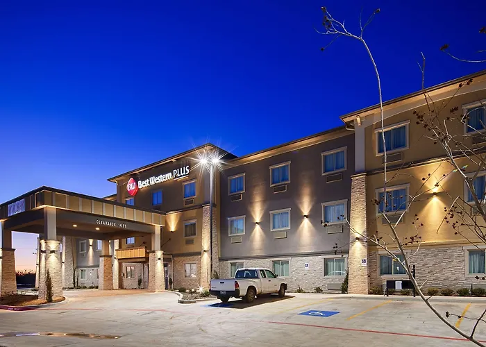 Best Western Plus Lonestar Inn & Suites