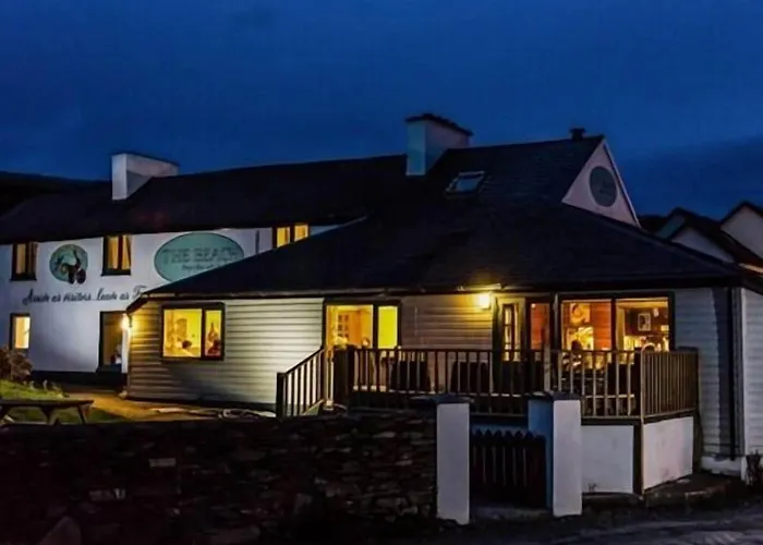 The Beach, Days Bar And B&B