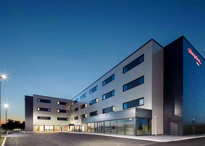 Hampton By Hilton Humberside Airport