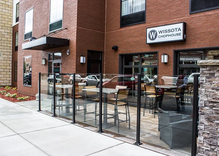 Cobblestone Hotel & Suites - Stevens Point