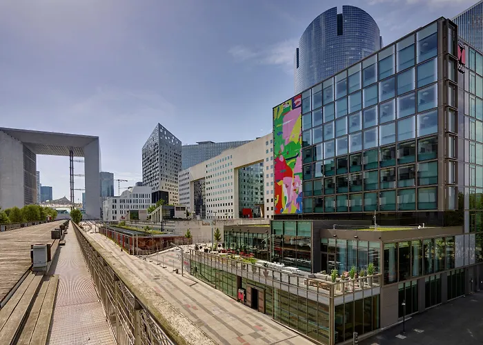 citizenM Paris La Défense