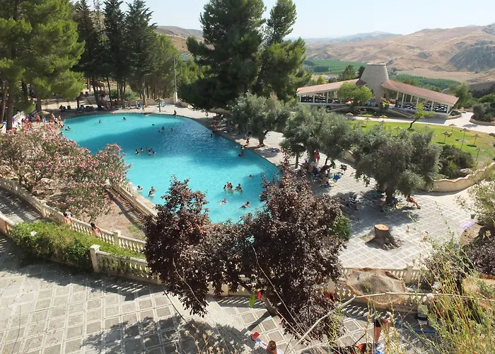 Balneario de Alicún de las Torres