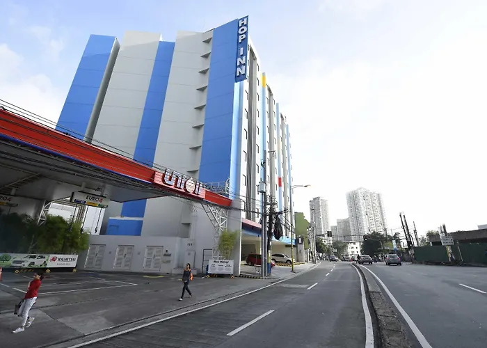 Hop Inn Makati Avenue Manila