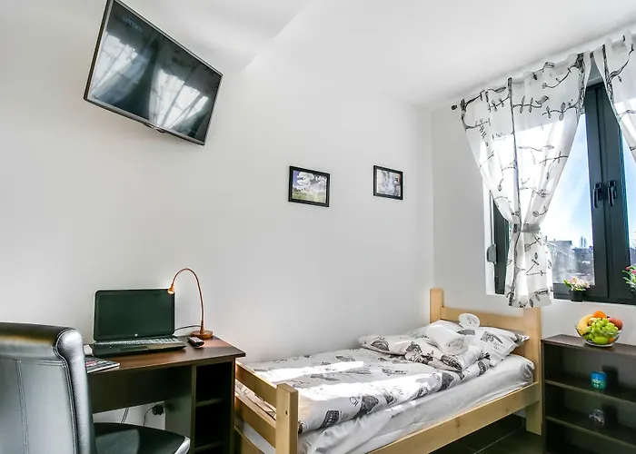 Hostel Moving