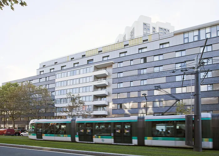 Sejours & Affaires Paris-Davout
