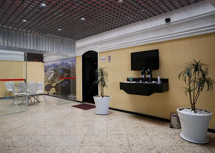 Mirage Motel