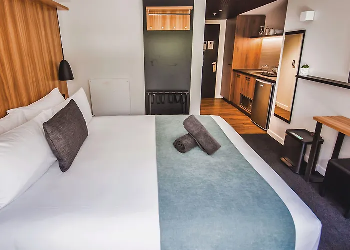No. 9 Hotel
