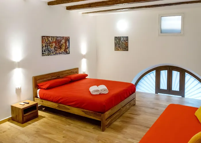 Kala Rooms