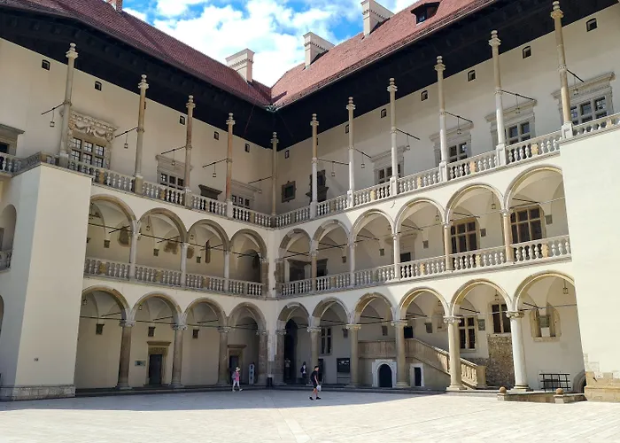 Cracow Central Aparthotel