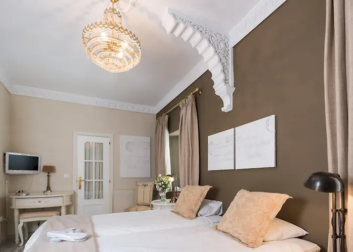 The Town House (Adults Only)