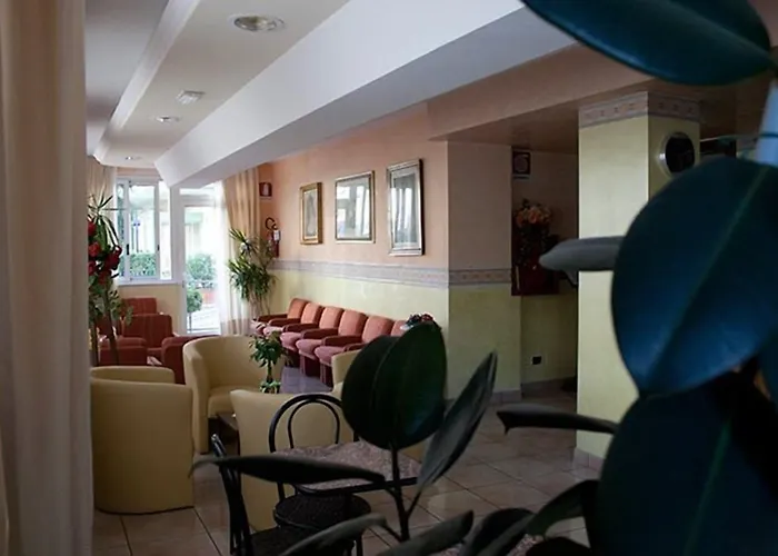 Hotel Monica