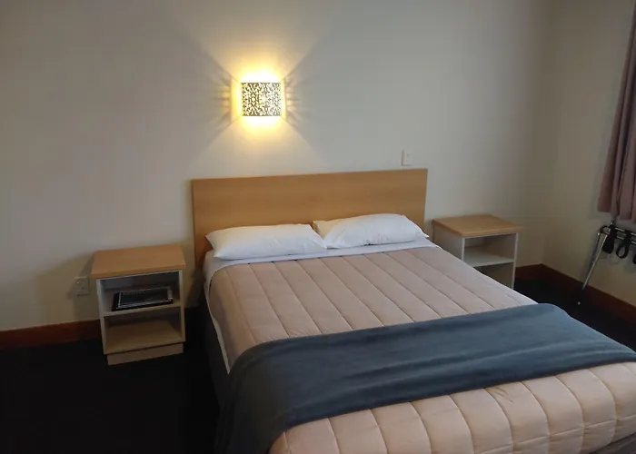 The Redwood Hotel Christchurch