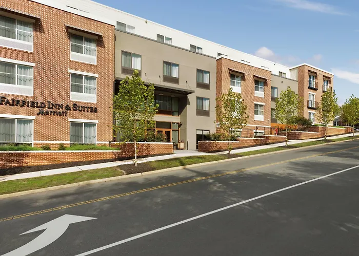 Fairfield Inn & Suites By Marriott Charlottesville Downtown/University Area