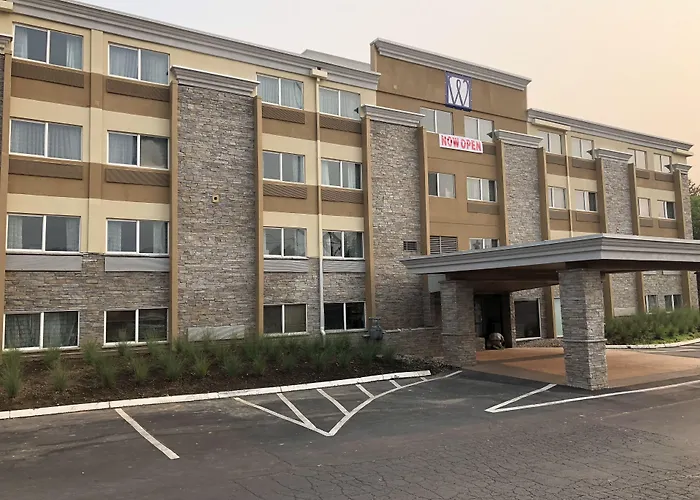 Comfort Inn & Suites Tigard Near Washington Square