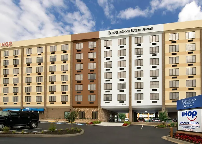 Fairfield Inn & Suites By Marriott West/Mark Center