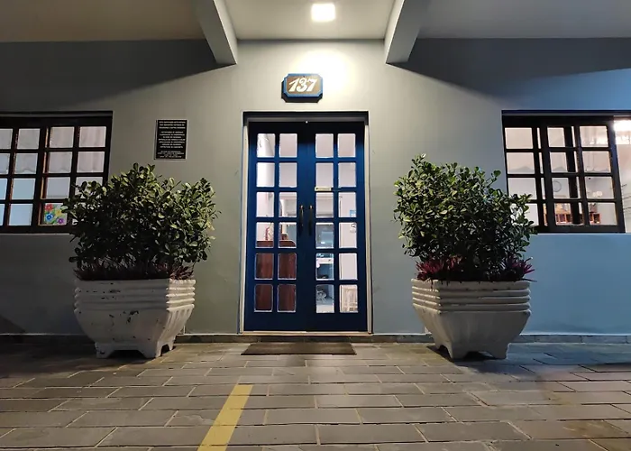 Hotel Pousada Garoupas