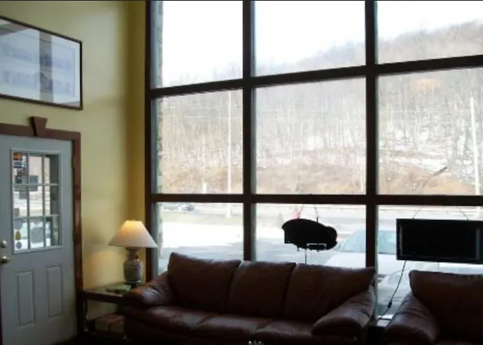 Clarysville Motel