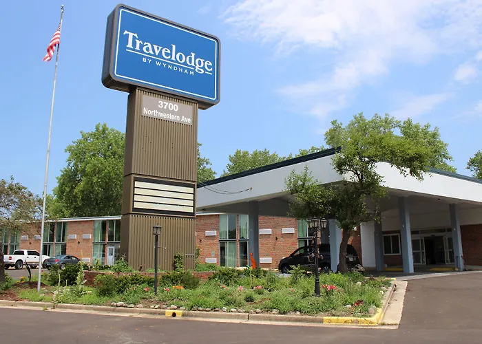 Travelodge By Wyndham Water'S Edge -