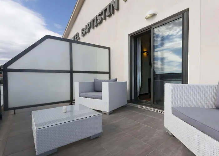 Hôtel Baptistin Le Lavandou