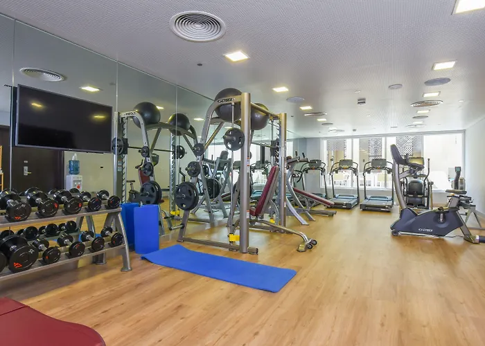Premier Inn Dubai Al Jaddaf - An Emirates Group Company