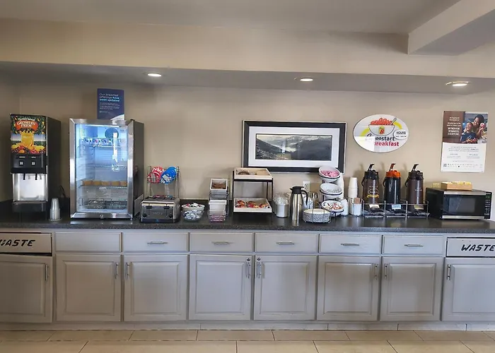 Super 8 By Wyndham Lebanon