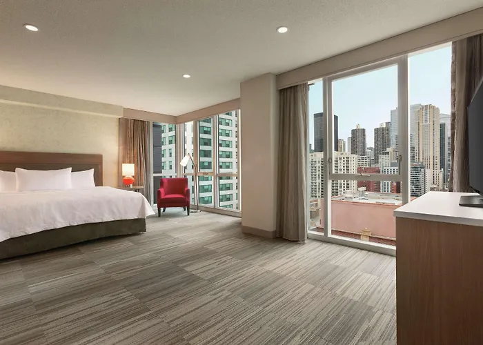 Home2 Suites By Hilton Chicago River North
