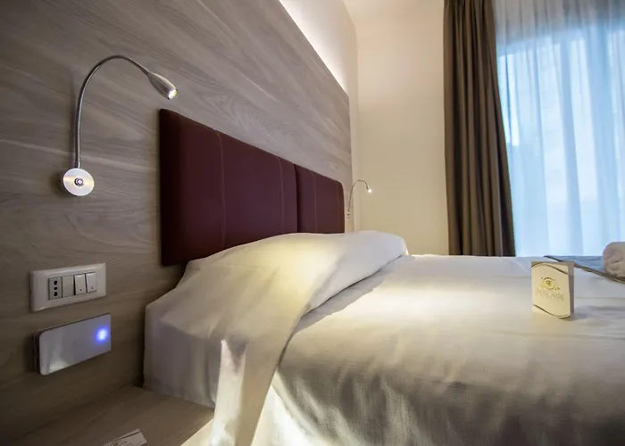 Hotel Perlage Florence - Free City Tax Until 31St May -With Private Parking & Fast Wifi Scandicci