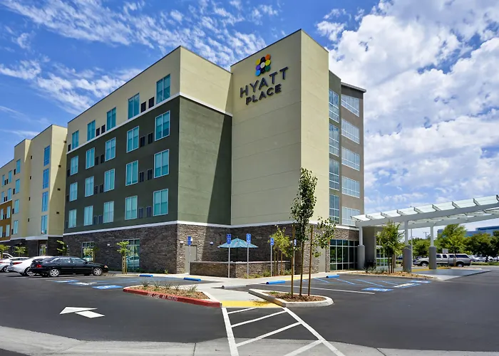 Hyatt Place Fresno
