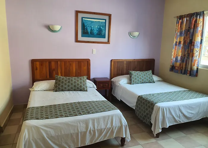 Hotel El Faro Malecon