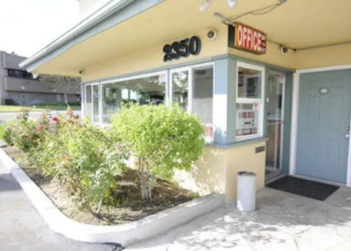 Victoria Motel
