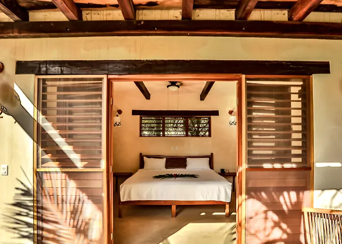 Hotel Buenavista Bacalar Jungle Experience