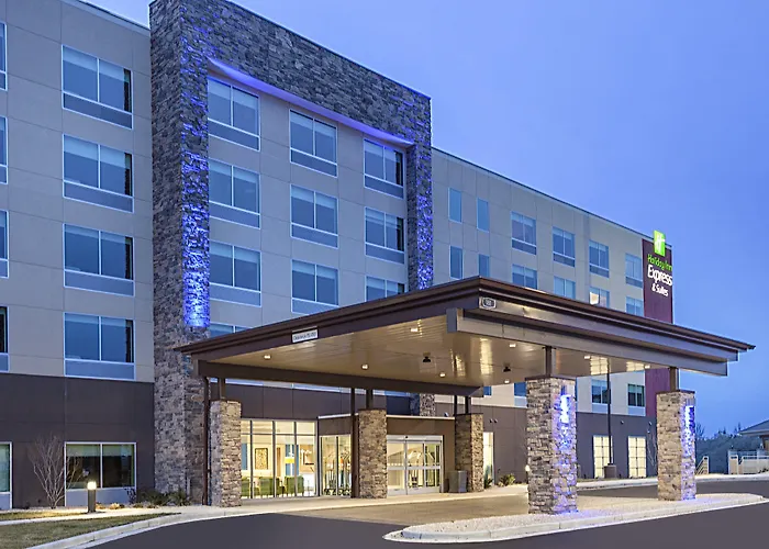 Holiday Inn Express & Suites - Hudson I-94 By Ihg