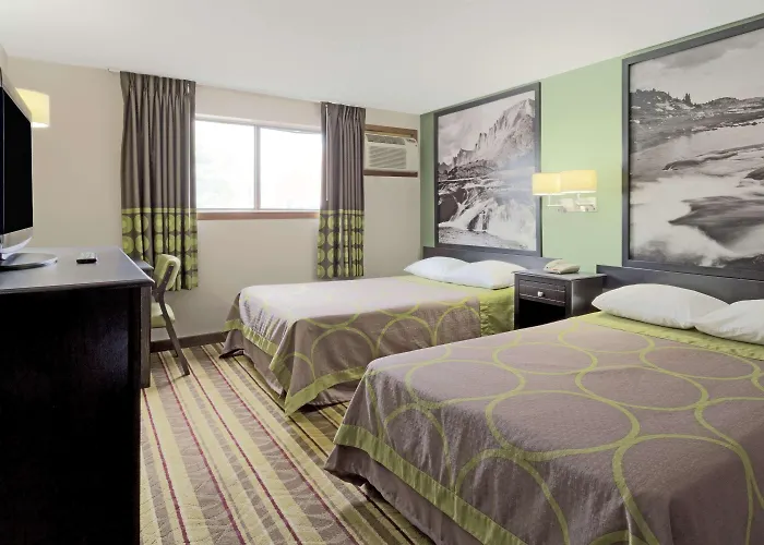 Super 8 By Wyndham Green River