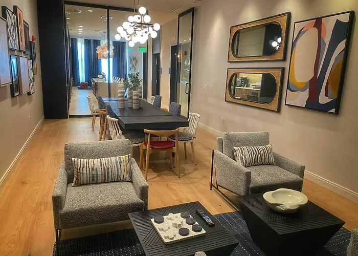 Kinn Guesthouse Downtown