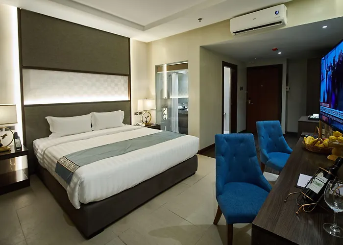 J7 Plaza Hotel