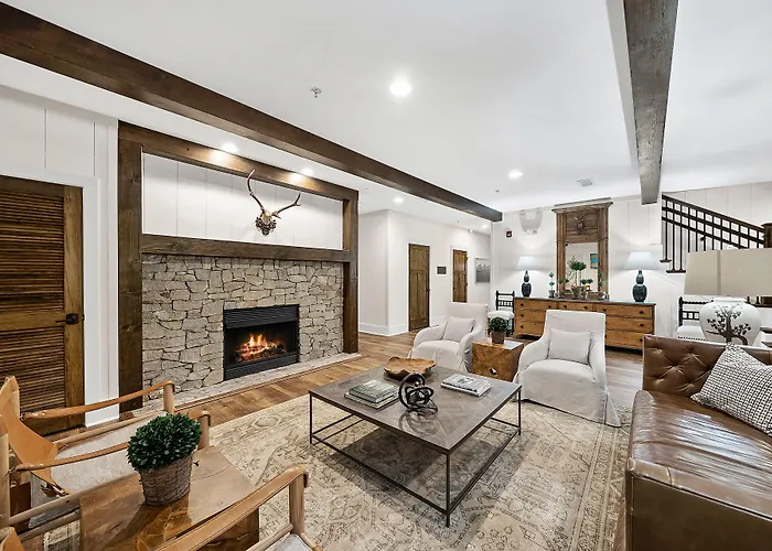 The Blowing Rock Manor