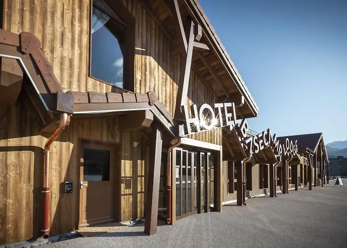 Hotel Base Camp Lodge - Bourg Saint Maurice