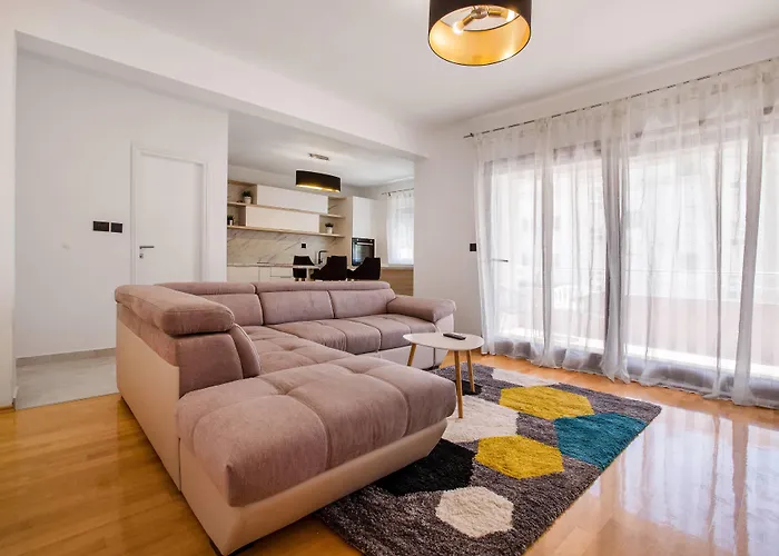 Villa M