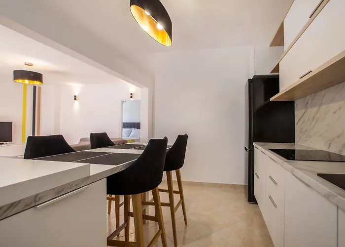 Villa M
